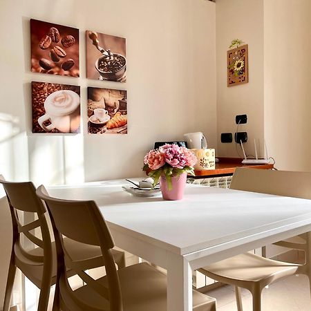 Il Villino B&B - Napoli/Pompei/Sorrento/Costiera Brusciano 外观 照片
