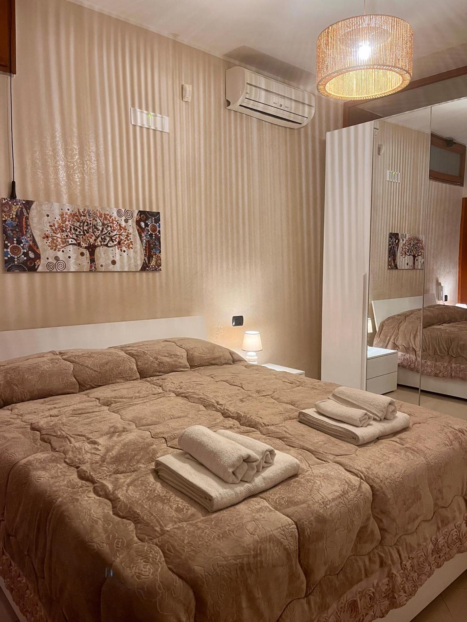 Il Villino B&B - Napoli/Pompei/Sorrento/Costiera Brusciano 外观 照片